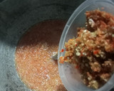 Foto langkah ke 5 dari resep Sambal Rebon Daun Jeruk.