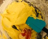A picture of step 3 of Hidden heart raspberry cake.