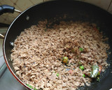 A picture of step 4 of Chapati Poha.