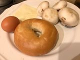 Fried Egg 🍳🥪Mushrooms 🍄 Melting Cheese Bagel🍩🍔