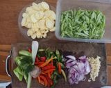 Foto langkah ke 1 dari resep Tumis buncis,babycorn,telur orak arik.