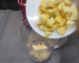 A picture of step 1 of Apple Cinnamon Soya Shake.