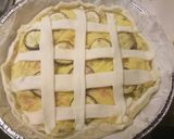 A picture of step 4 of Salmon, saffron and vegetable pie.
