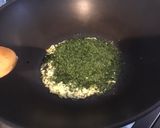 Une image de l'étape 4 de Crème de cèpes à l'ail et persil.
