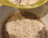 Foto del paso 3 de la receta: Panqué de plátano y frutas glaseado