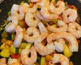 Une image de l'étape 3 de Riz sauté aux crevettes.