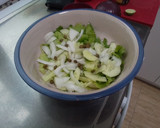 Foto del paso 2 de la receta: Ensalada de pollo con salsa de yogur (airfryer)