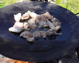 Foto del paso 1 de la receta: Pollo al curry en el disco
