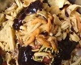 A picture of step 3 of Bhelpuri.