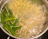 韮菜豆芽拌乾麵（五辛素）的食譜步驟1照片