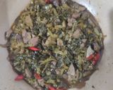 Foto langkah ke 3 dari resep Tumis Sawi Asin Ati Ampela.