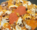 Foto del paso 4 de la receta: Pulpitos encebollados con patatas