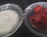 A picture of step 2 of Strawberry Smoothie.