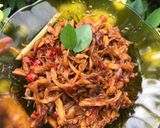 Foto langkah ke 5 dari resep Ayam Suwir Pedas.