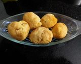 A picture of step 4 of Dahi Vada.