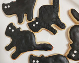 Foto del paso 7 de la receta: Galletitas Halloween: gatitos negros de la mala suerte