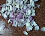 A picture of step 2 of Dhania Chicken.