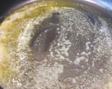 Foto del paso 2 de la receta: Aceitunas Negras y Alcaparras en Salsa de Crema