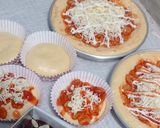 Foto langkah ke 3 dari resep Roti pizza.