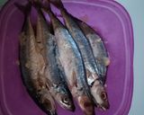 Foto langkah ke 1 dari resep Ikan pindang/sereh saos gurih.