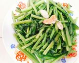 Hình bước làm 2 của món Luộc trứng đẹp