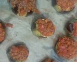 صورة لخطوة 5 من وصفة باذنجان محشي في الفرن 🍆🍅🧀