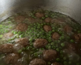 Foto del paso 4 de la receta: Albondiguitas de carne con guisantes