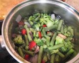 Foto del paso 1 de la receta: Menestra de verduras con patatas fritas y queso