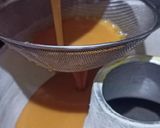 Foto langkah ke 5 dari resep Bolu Karamel Sarang Semut 5 telur.