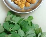 A picture of step 1 of Methi-vadi sabji.