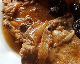 Foto del paso 6 de la receta: Costilletas de cerdo en salsa con cebolla y ciruelas
