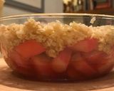 Foto del passaggio 2 della ricetta Dolce al rabarbaro tipo crumble con avena (senza farina)