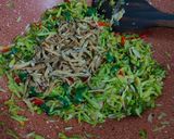 Foto langkah ke 7 dari resep Tumis Bunga Pepaya (Anti Pahit).