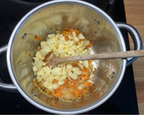 Foto del paso 5 de la receta: Sopa Mulligatawny con pollo y garbanzos