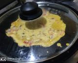 A picture of step 2 of Besan ka chilla.