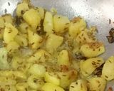 A picture of step 3 of Sabudana khichdi.