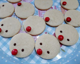 Foto del paso 4 de la receta: Galletitas Navideñas 🎅🏻 "Renos"