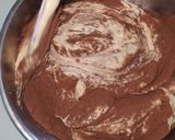 Foto langkah ke 5 dari resep MARMER CAKE 6 BAHAN, CUMAN 4 TELUR. EKONOMIS DAN MOIST.