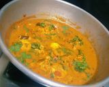 உடைத்து ஊற்றிய முட்டை குழம்பு(muttai kulambu recipe in tamil) ரெசிபி ஸ்டேப் 6 புகைப்படம்
