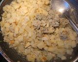 A picture of step 3 of Huevos Rancheros with Green Chorizo and Potatoes.