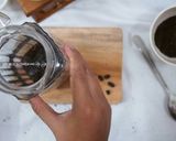 Foto langkah ke 3 dari resep Cold Brew.