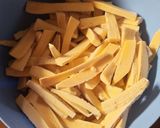 A picture of step 1 of Banana and potatoes chips.