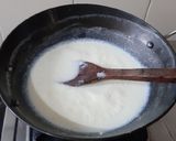 A picture of step 1 of Cashew Badam Kulfi.