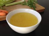 Sopa de pollo casera
