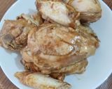 Foto langkah ke 3 dari resep Filipino Chicken Adobo.