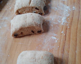 Foto del paso 4 de la receta: Pancitos de harina integral y pasas