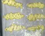 Foto langkah ke 5 dari resep Roti isi sosis.