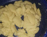 Foto del paso 4 de la receta: Croquembouche (masa choux y crema pastelera)