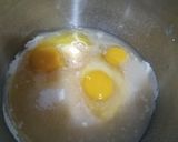 Foto langkah ke 1 dari resep 22. Bolu Kukus Mekar.
