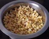 A picture of step 1 of Daal bada.